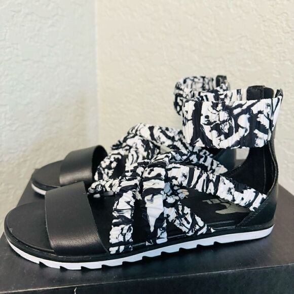 SOREL Ella II Ankle Strap Sandal, Comfort Walking Shoe White Black Size 7, NWT - Picture 6 of 15